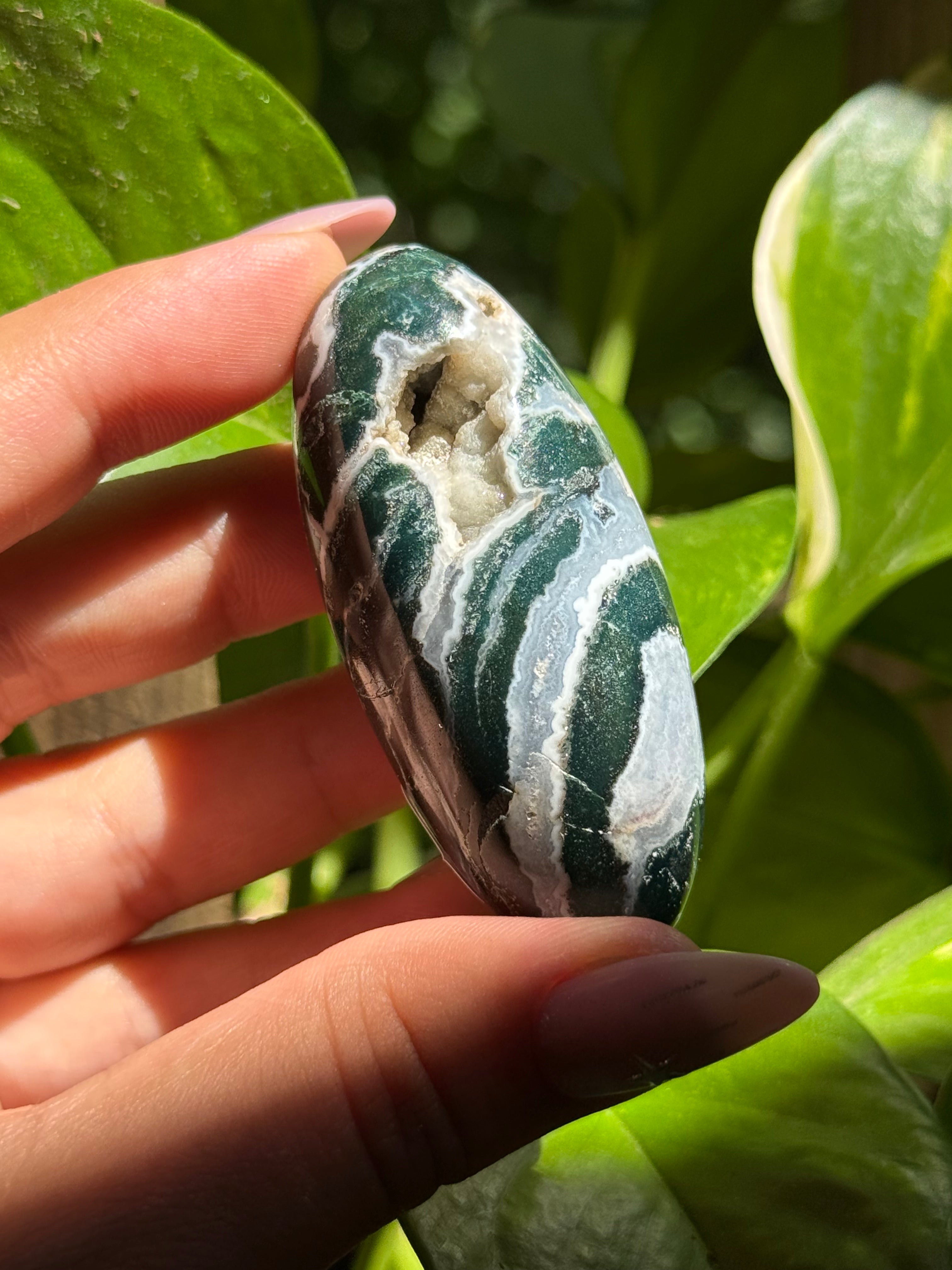 Green Sardonyx Shiva Lingam H