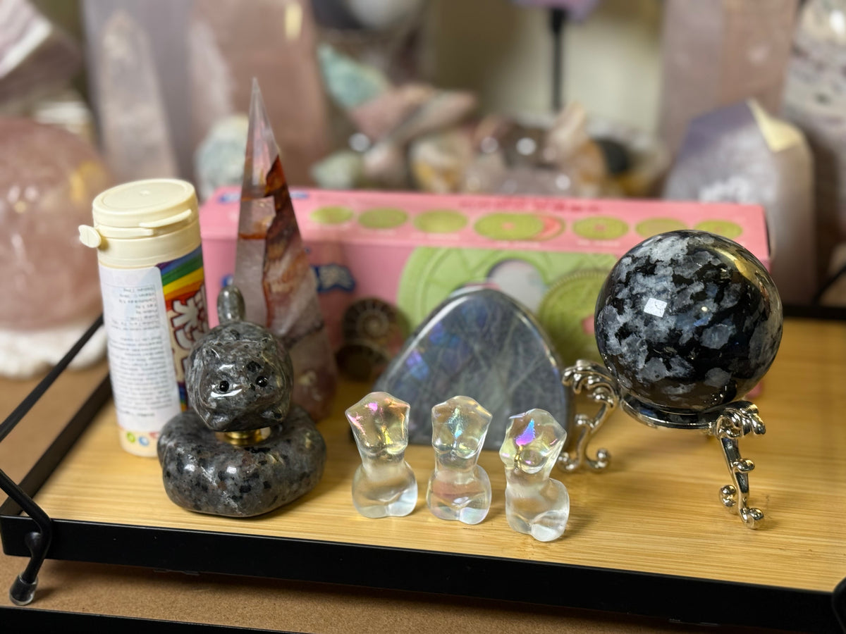 Eyer33d - Crystal Live Sale Listing 23/24
