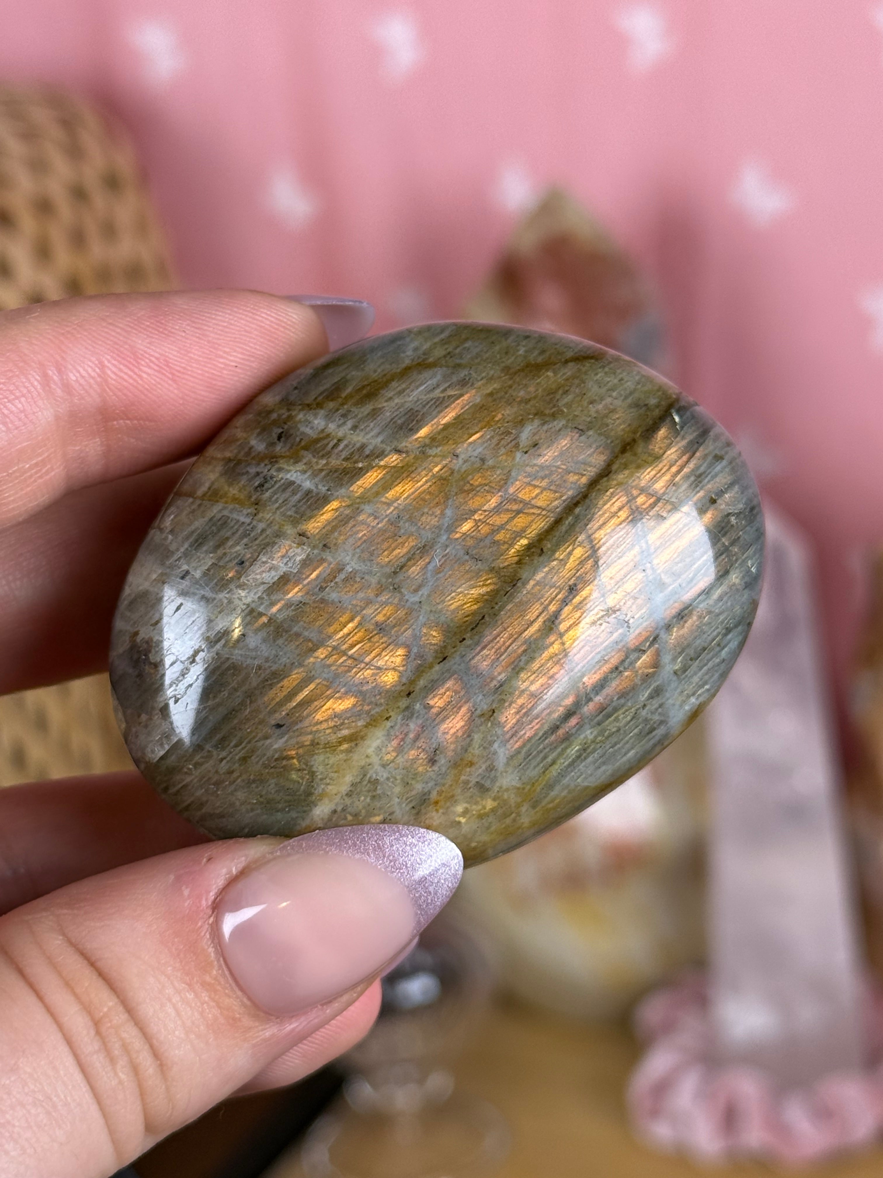 Labradorite Palmstone Orange/Pink