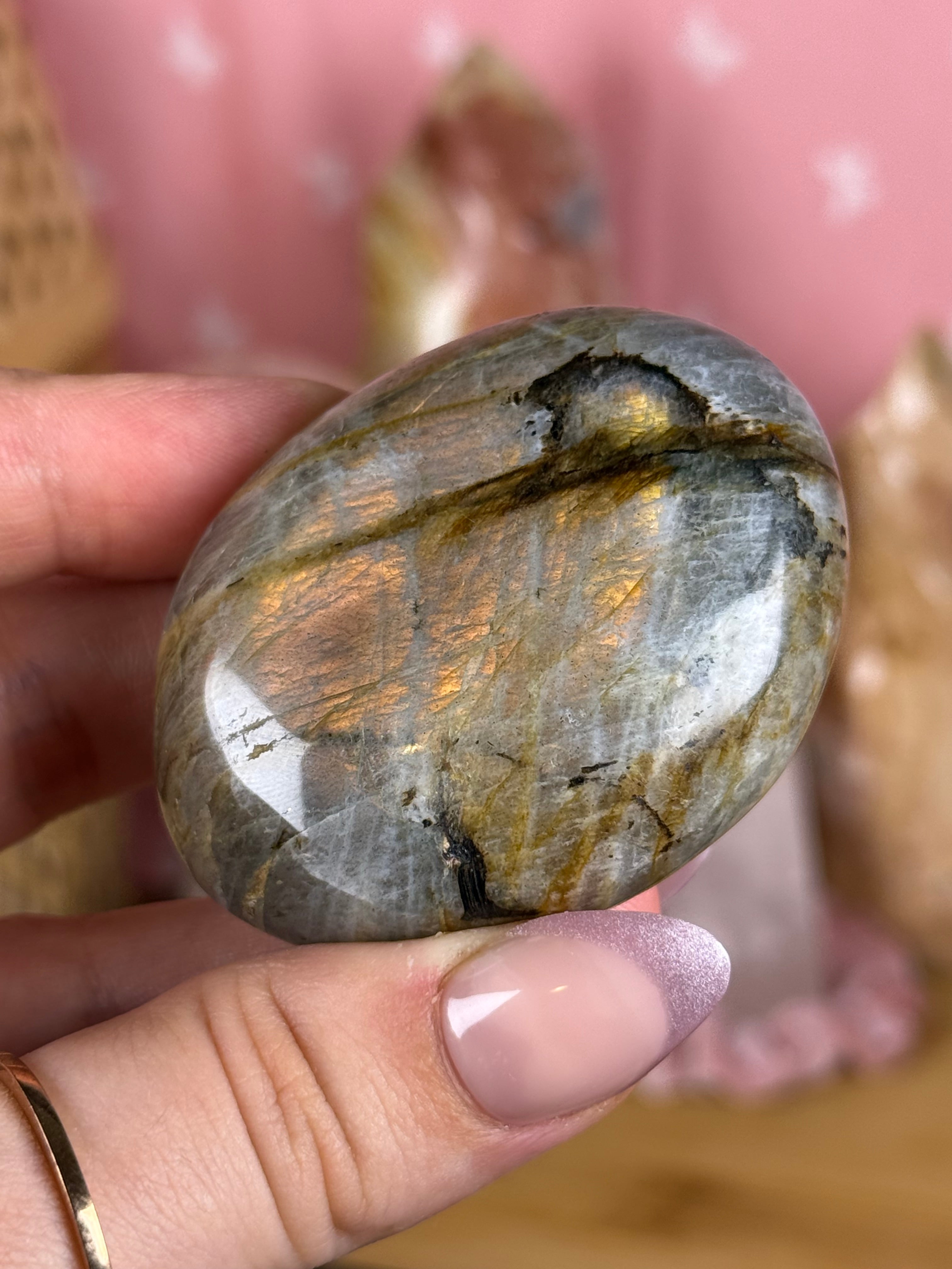 Labradorite Palmstone Orange/Pink