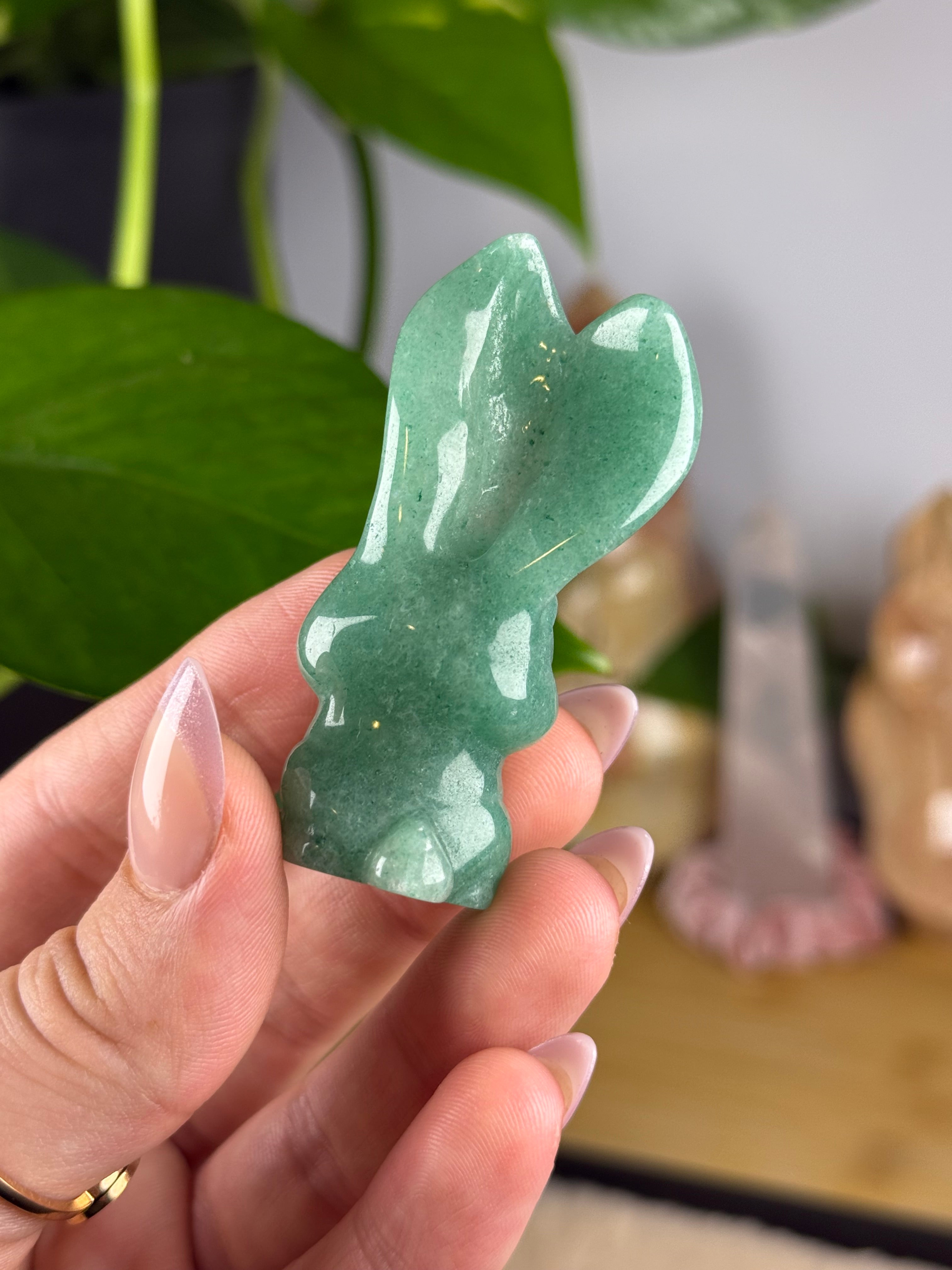 Green Adventuring Bunny Crystal Carving Lucky
