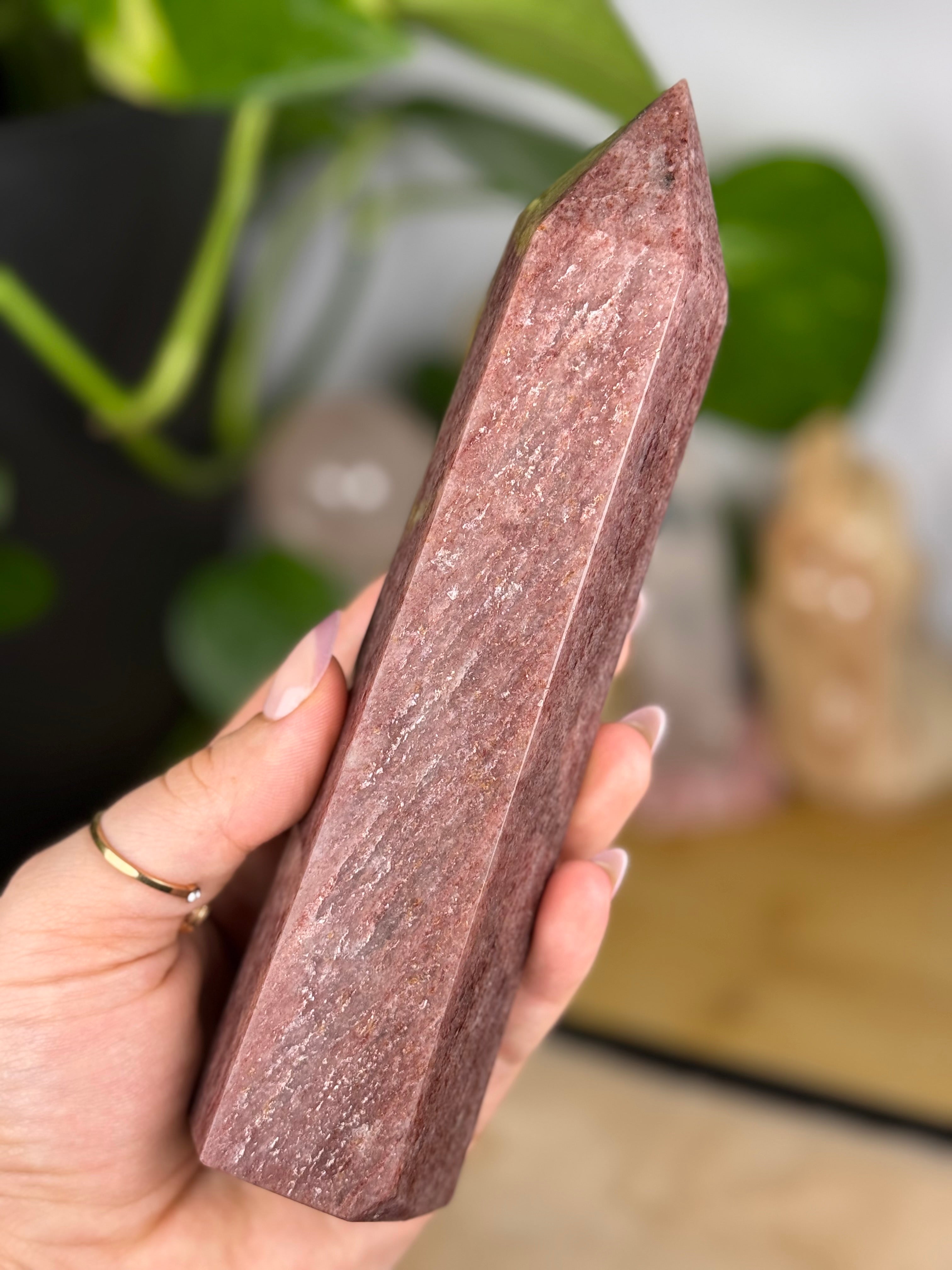 Red Adventuring Quartz Tower | High Shimmer