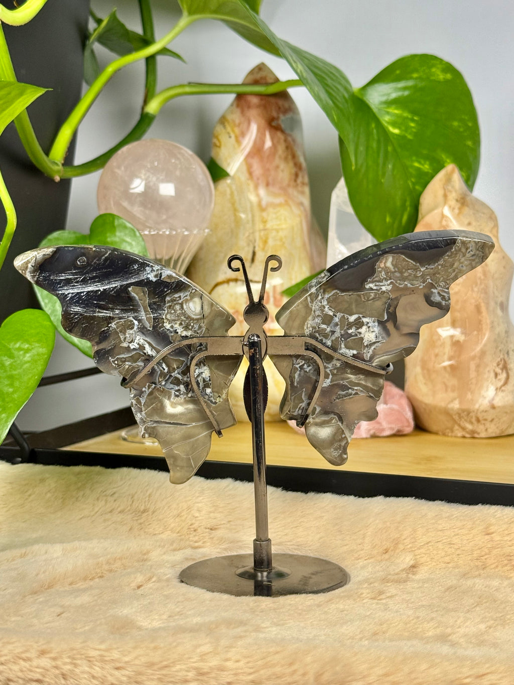 Volcano Agate Butterfly UV Reactive Carving