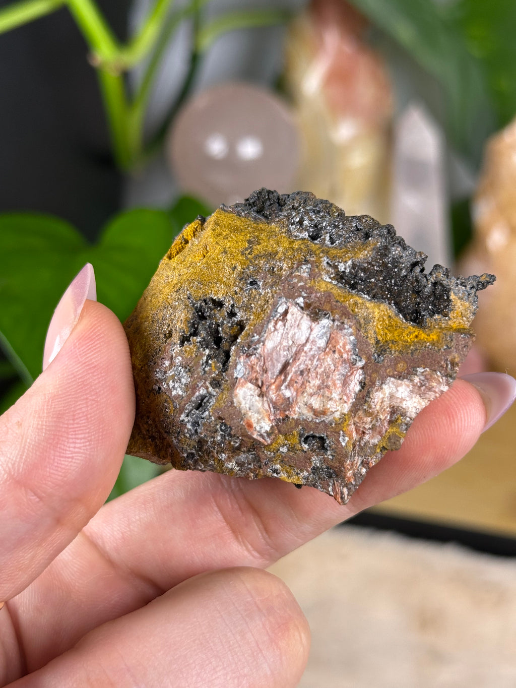 Manganese in Quartz C | Druzy Specimen | Quartz with Manganese Inclusions