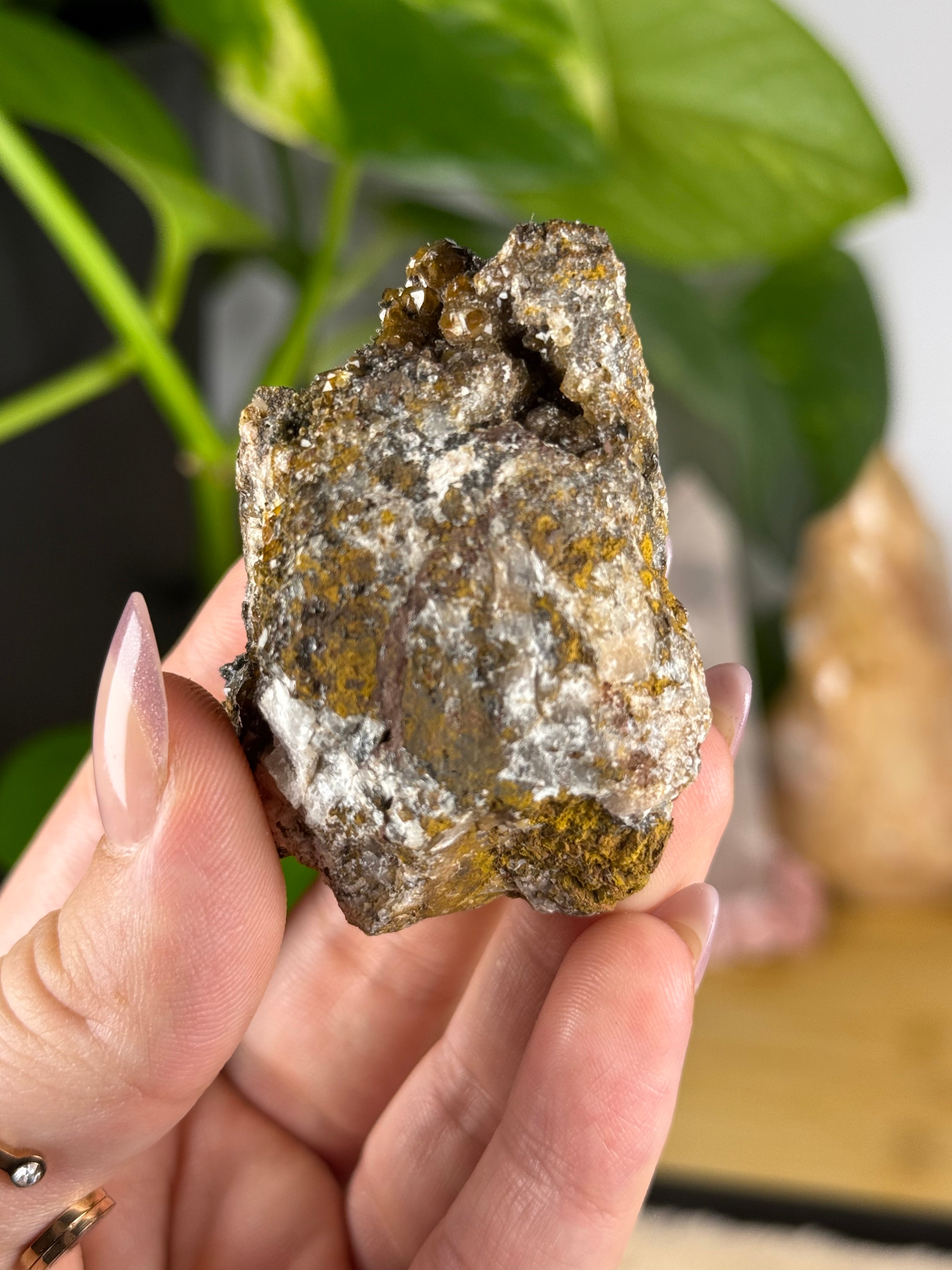 Manganese in Quartz D | Druzy Specimen | Quartz with Manganese Inclusions