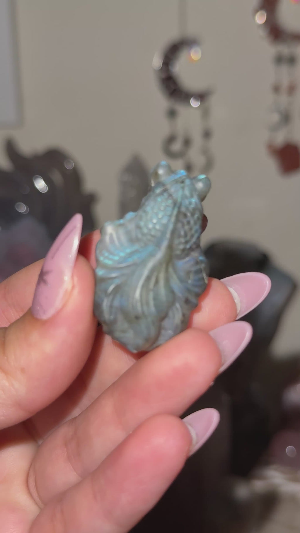 Labradorite Goldfish Carving A